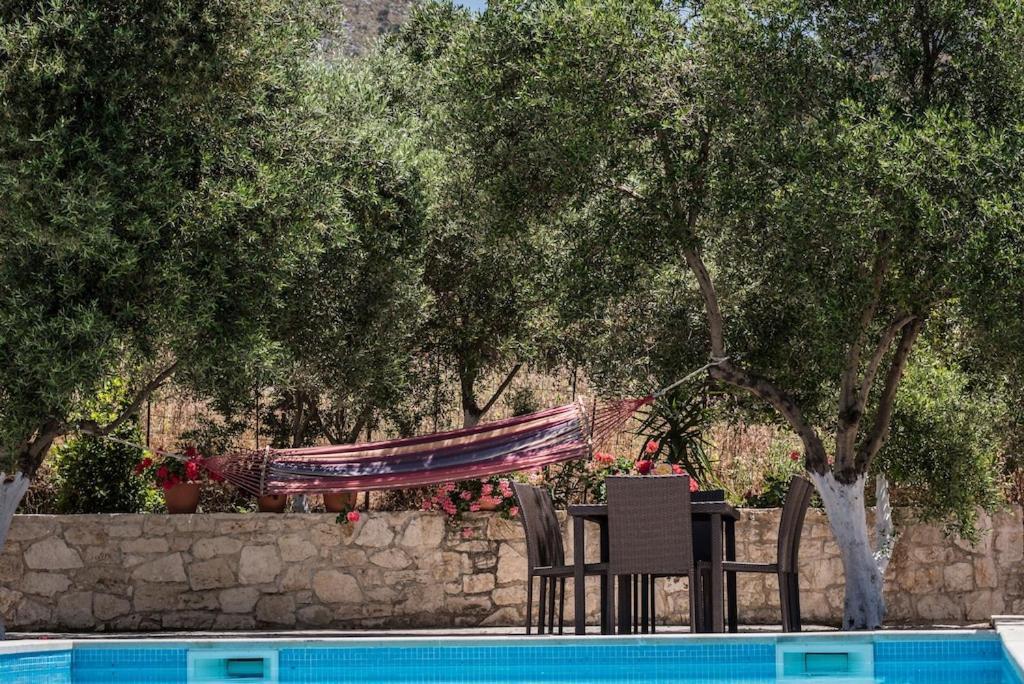 Villa Almyros 5 Bedroom Luxurious Villa Close To The Beach Georgioupoli Bagian luar foto