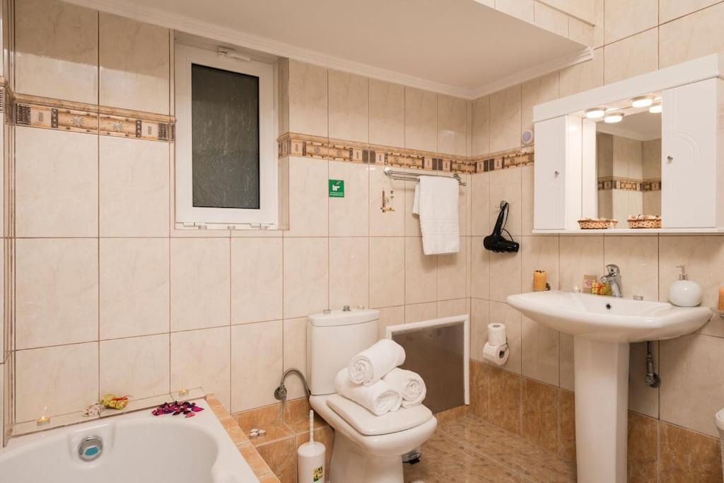 Villa Almyros 5 Bedroom Luxurious Villa Close To The Beach Georgioupoli Bagian luar foto