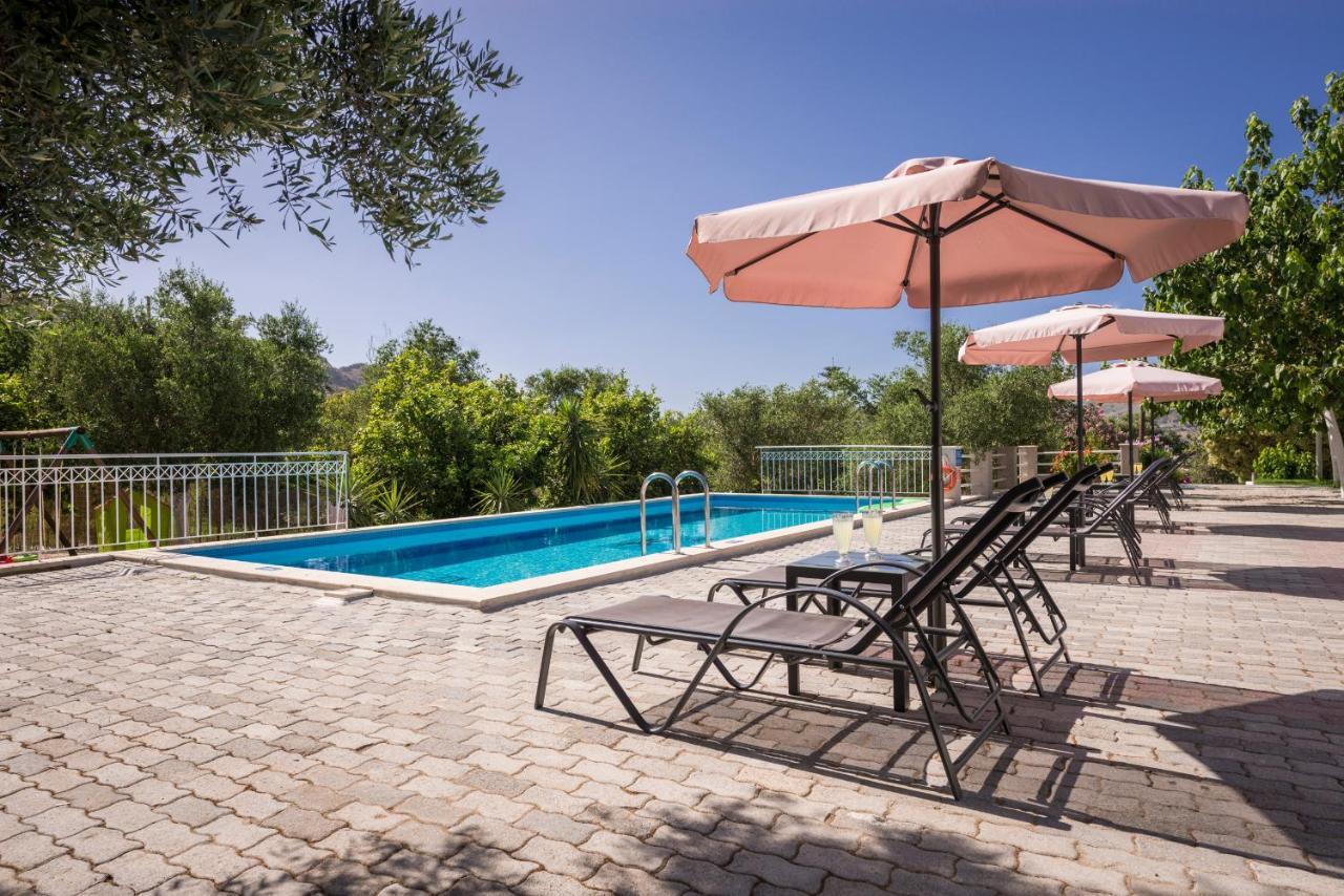 Villa Almyros 5 Bedroom Luxurious Villa Close To The Beach Georgioupoli Bagian luar foto